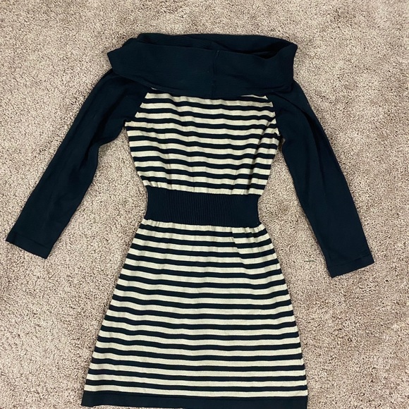 Striped sweater dress - Picture 3 of 3